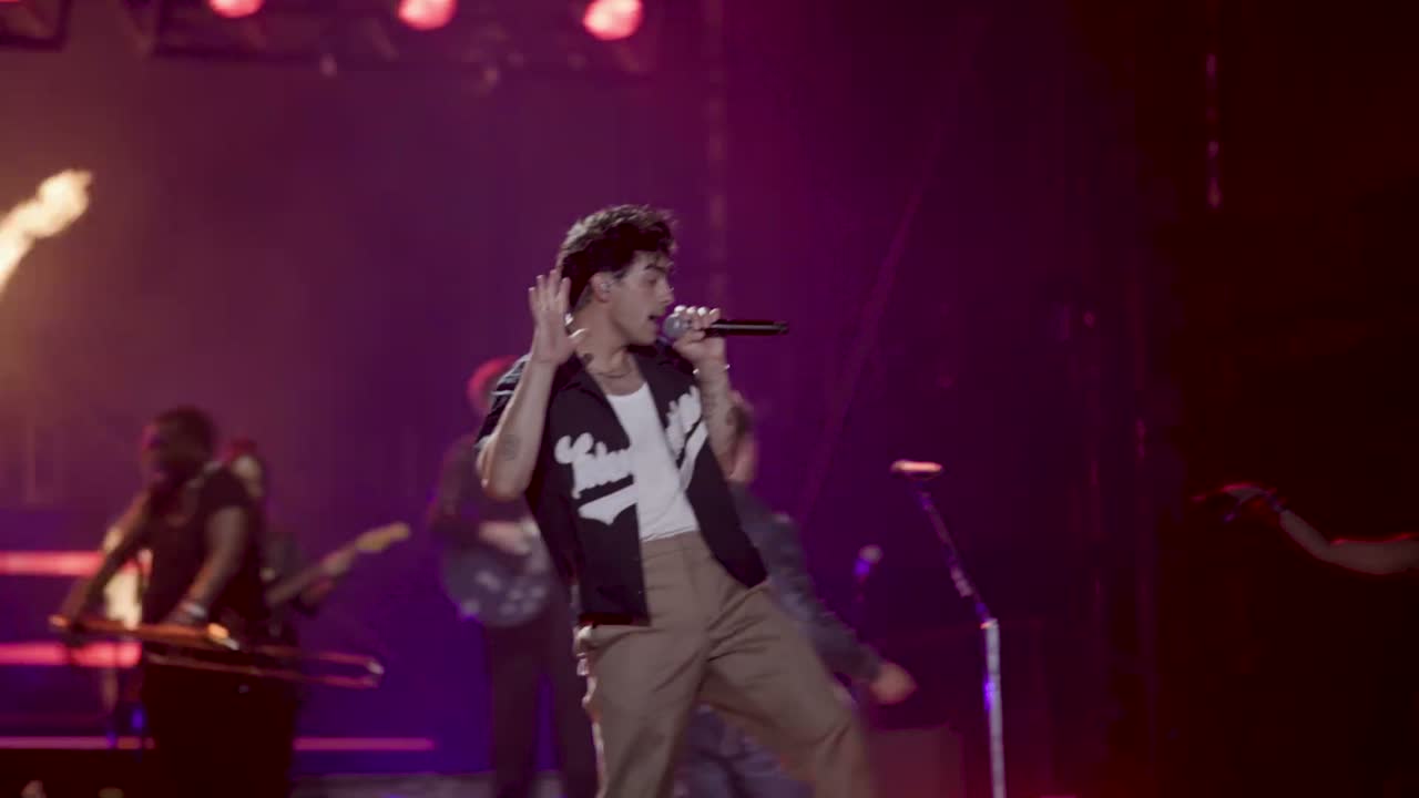 Jonas Brothers, The Tour